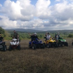 Забавление сред природата с 2 часа АТВ Сафари в Китен за двама на едно АТВ