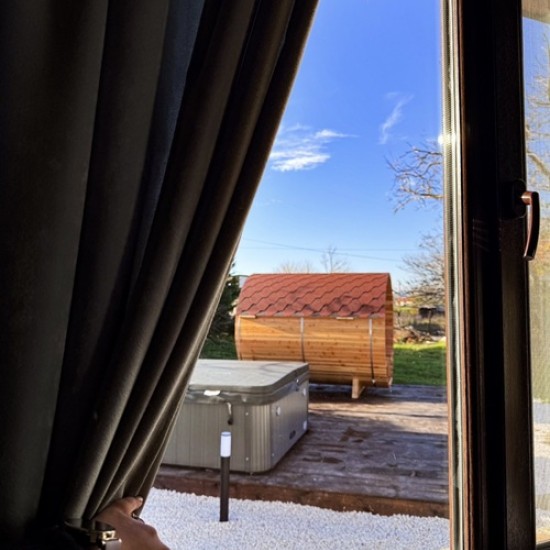 Почивка насред Родопите с Нощувка в къщи за гости Rhodonest, с. Горно Брястово от Makaroon