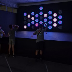 Забавление на макс с Посещение за трима в зала за активни игри и VR приключения във Велико Търново Забавление на макс с Посещение за трима в зала за активни игри и VR приключения във Велико Търново