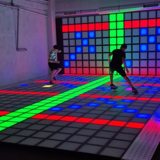 Fun, laughter and games with a visit to a hall for active games and VR adventures in Veliko Tarnovo from Makaroon Fun, laughter and games with a visit to a hall for active games and VR adventures in Veliko Tarnovo from Makaroon