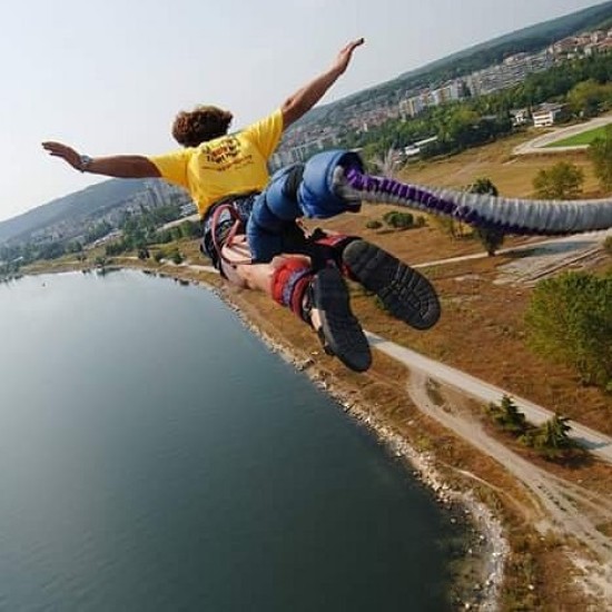 The perfect gift for every fan of the extreme "Base Jumping from Asparuhov bridge" from Makaroon The perfect gift for every fan of the extreme "Base Jumping from Asparuhov bridge" from Makaroon