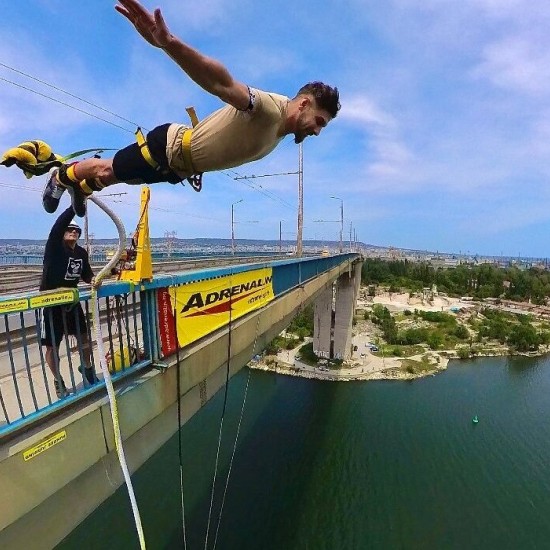 The perfect gift for every fan of the extreme "Base Jumping from Asparuhov bridge" from Makaroon The perfect gift for every fan of the extreme "Base Jumping from Asparuhov bridge" from Makaroon