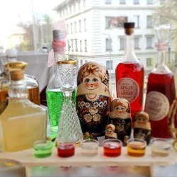 Наздраве по руски: Дегустация за двама на традиционни напитки с водка и различни екстракти в руски ресторант Арбат