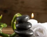 Отдайте се на пълна релаксация с масаж с горещи камъни от Makaroon