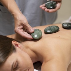  Масаж с горещи камъни в Пловдив