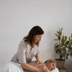 Шиацу масаж в Пловдив