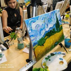 Арт Терапия: Рисуване на по чаша вино за двама