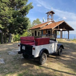 Разходка назад във времето с "Тур с ретро джип край Велинград"