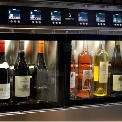 A delight for connoisseurs with a Tasting of 4 Italian wines 