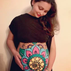 Баланс от цветове с "Body Art Терапия за Бременни"