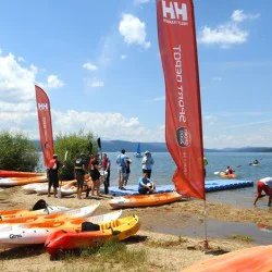 Еднодневен наем на двуместен каяк на язовир Искър за търсачите на приключения