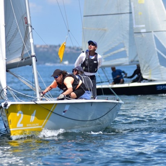 Water adventure - enjoy a 2-hour sailboat ride on Iskar Dam from Makaroon