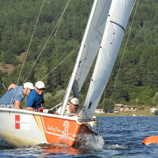 Water adventure - enjoy a 2-hour sailboat ride on Iskar Dam from Makaroon