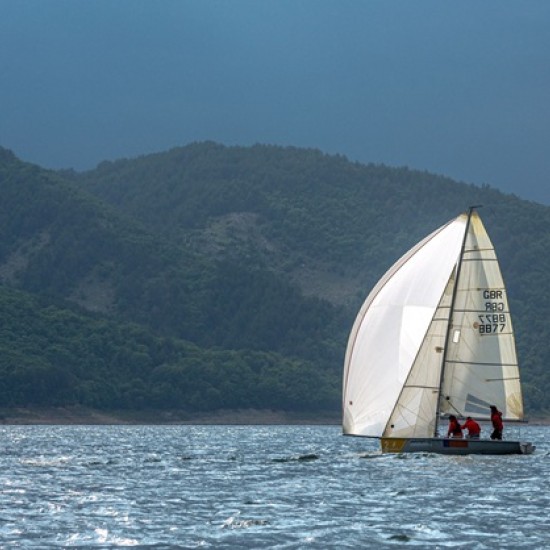 Water adventure - enjoy a 2-hour sailboat ride on Iskar Dam from Makaroon