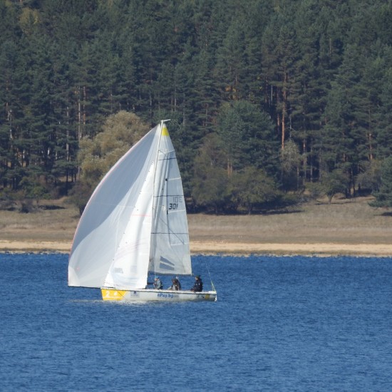 Water adventure - enjoy a 2-hour sailboat ride on Iskar Dam from Makaroon