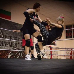 Добре дошли на ринга: Четири тренировки в рамките на един месец в първата по рода си школа по кеч в България Добре дошли на ринга: Четири тренировки в рамките на един месец в първата по рода си школа по кеч в България