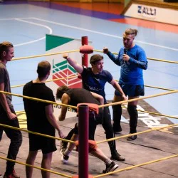 Добре дошли на ринга: Три тренировки в рамките на една седмица в първата по рода си школа по кеч в България