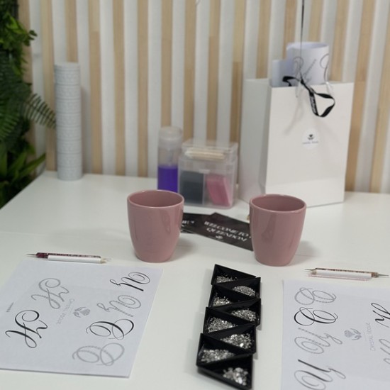 Embark on a useful creative workshop for working with crystals in Varna and create something of your own - with Makaroon Embark on a useful creative workshop for working with crystals in Varna and create something of your own - with Makaroon