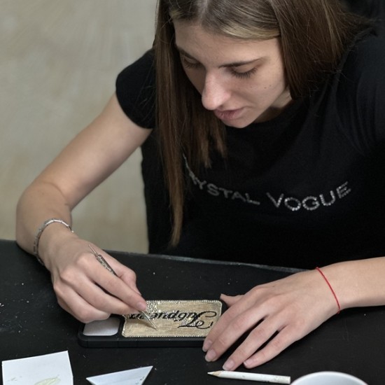 Embark on a useful creative workshop for working with crystals in Varna and create something of your own - with Makaroon Embark on a useful creative workshop for working with crystals in Varna and create something of your own - with Makaroon