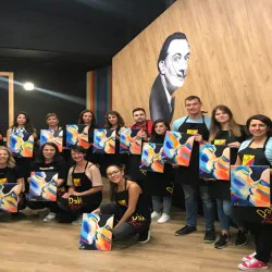 Рисуване и вино в Пловдив  Рисуване и вино в Пловдив