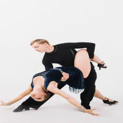 Индивидуален танцов урок с професионалист за двама души Индивидуален танцов урок с професионалист за двама души