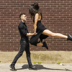 Индивидуален танцов урок с професионалист