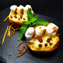 Challenge your senses: Dark Dinner for two