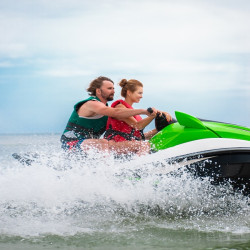 Разходка с джет в Равда, Несебър, Св. Влас и Елените за любителите на летния адреналин