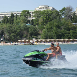 Разходка с джет в Равда, Несебър, Св. Влас и Елените за любителите на летния адреналин