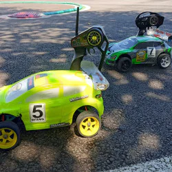 Управлявайте минимодел на кола на писта за Формула 1_10 RC за двама души