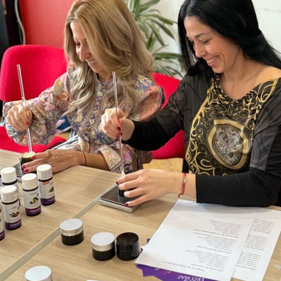 Създайте свой собствен продукт от натурална козметика в една вдъхновяваща работилница от Makaroon