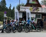 Направете нещо забавно заедно с Двучасов тур с ел. колело за двама край Боровец от Makaroon