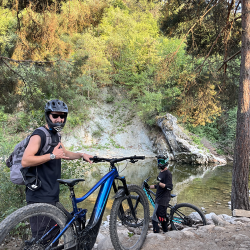 4-hour e-bike tour for one person + pizza or burger and drink of choice near Borovets