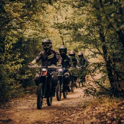 Вижте красотата на Родопите с електрически кросов мотор край Пловдив - до "Момини Скали" (4 ч.)