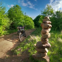 Двучасов тур с електрически мотори за един човек край Горна Баня 