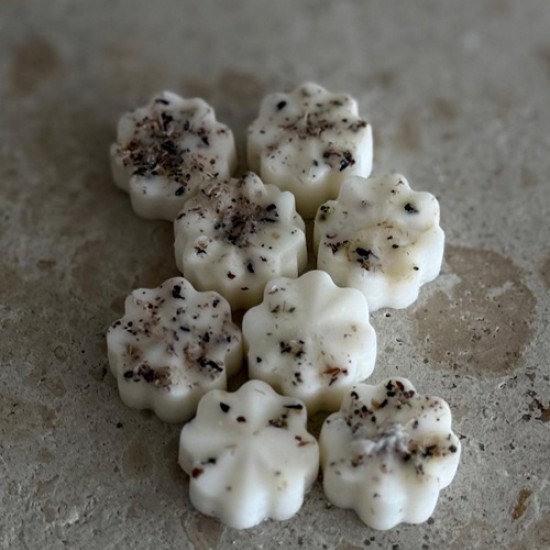 Усетете аромата на природата с изработка на натурални соеви блокчета с аромат по избор във Варна от Makaroon vУсетете аромата на природата с изработка на натурални соеви блокчета с аромат по избор във Варна от Makaroon