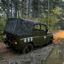 1 hour off-road jeep tour for two to the Glama area near Chiprovtsi + visit to a carpet workshop and brewery 1 hour off-road jeep tour for two to the Glama area near Chiprovtsi + visit to a carpet workshop and brewery