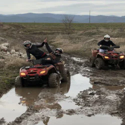 Офроуд приключение в планината с АТВ близо до София за двама на едно АТВ