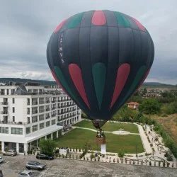 Панорамно издигане с балон за двама в Павел Баня Панорамно издигане с балон за двама в Павел Баня