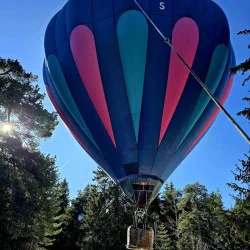 Панорамно издигане с балон край Боровец 