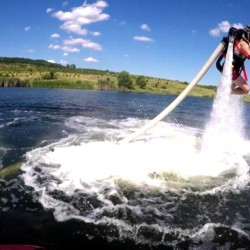 Флайборд или джетпак на я.Искър  Флайборд или джетпак на я.Искър