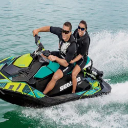 Водно забавление: Джет под наем на яз. Искър