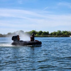 Дрифтирайте по суша и вода с „Hovercraft за един човек‘‘ в София