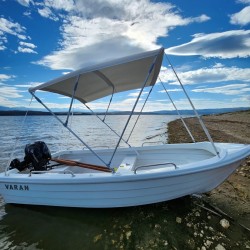 Motorboats for up to 4 people for rent at Iskar Dam