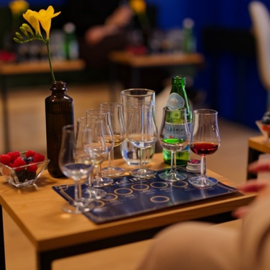 Специално преживяване за любители на джина - дегустация на 7 вида джип от Makaroon