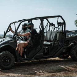 Усетете пулса на свободата с 1 час разходка с 6-местно бъги с възможност за самостоятелно шофиране около с. Арбанаси