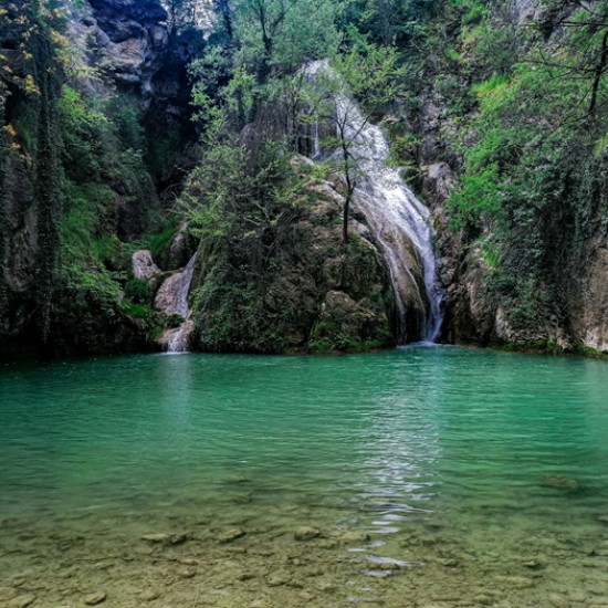 Explore the beauty of the surroundings of Veliko Tarnovo with a ride on a Suzuki Boulevard M109R cruiser motorcycle from Makaroon