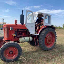 Off-road tractor ride – an exciting challenge for the brave