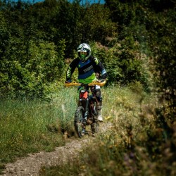 Off-road ride with an electric cross bike near Arbanasi for 3 hours