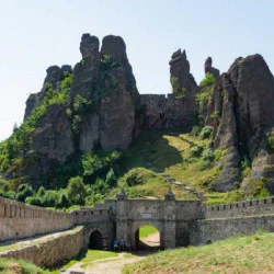 Приключенска игра за двама възкачване на престола на Белоградчишките скали Приключенска игра за двама възкачване на престола на Белоградчишките скали